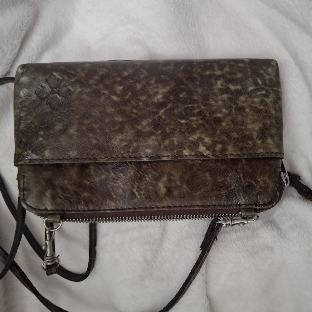 Patricia Nash Brown and Blue Crossbody Bag with Ornate Design - Picture 2 of 4